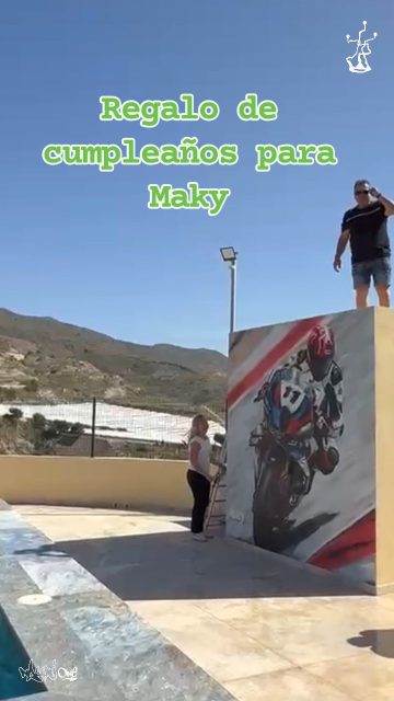Asi se acierta con el regalo de cumpleaños 100%
Disfrutalo Maky
Lo he plasmado disfrutando de su BMW s1000rr @bmwmotorradesp @bmw @bmwespana @bmwmmotorsport #bmws1000ʀʀ #muralmoto #motobmw