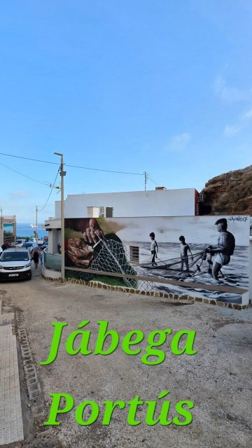 Art Portús,
En mi participación de Art Portús me toco plasmar la Jábega pesquera, una técnica milenaria de pesca que se practica en Portús, este ha sido el resultado, espero que os guste
🧱 Pje. el Portus, 29, El Portús, (Murcia)🧱
#artportus #cartagena #nauni69 #art #topstreetart