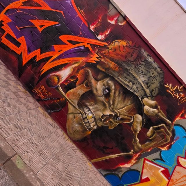 Un año mas he podido aportar un poco de color en la 15 edición de @homenaje_bece , cada año esto está mejor, vaya locura de evento donde es fácil disfrutar de la cultura del hip hop, porque se mantenga mas años asi, GRACIAS!!
@nadie_ruralboys gracias por todo
Representando junto JF

🧱Gines ( Sevilla)🧱