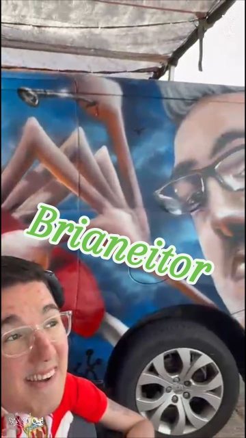 Detallito a mi Jamio @brianeitor2002 , se fue a tatuar durante la @almeriatattooconvention y cuando salió, ya tenía su mural estilo cartoons,